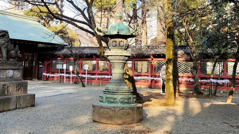 青銅燈籠